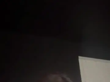Chaturbate Live Sex Cam of cloudyydayzz
