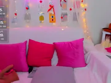 Chaturbate Live Sex Cam of foxy_ginger_