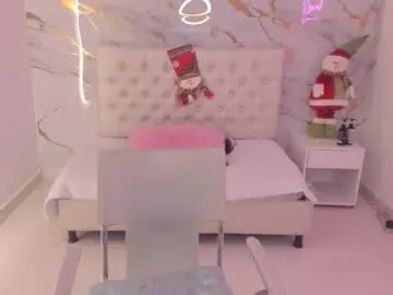 Chaturbate Live Sex Cam of mia_jonnees