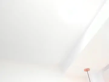 Chaturbate Live Sex Cam of andreitha_alvarez
