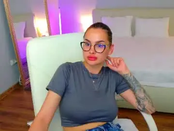 Chaturbate Live Sex Cam of divineluxe