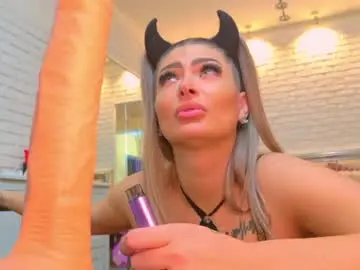 Chaturbate Watch Live Sex Cams of blondeceline