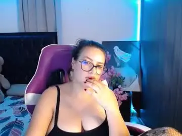 Chaturbate Sex Chat of esmeralda098