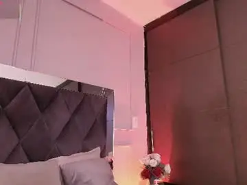 Chaturbate Live Sex Cam of evelyn__16