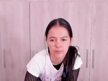 Chaturbate Free Porn Cam of sarasweet_4