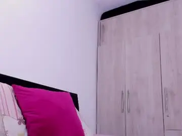 Chaturbate Nude Webcam of sarasweet_4
