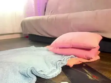 Chaturbate Nude Webcam of vik_and_love