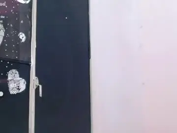 Chaturbate Watch Live Sex Cams of lanna_belle28