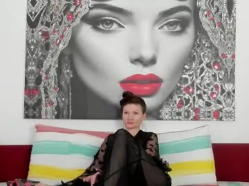 Chaturbate Best live sex cam show of illegalbeauty87