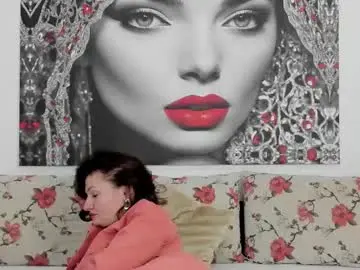 Chaturbate Free Live Porn of illegalbeauty87