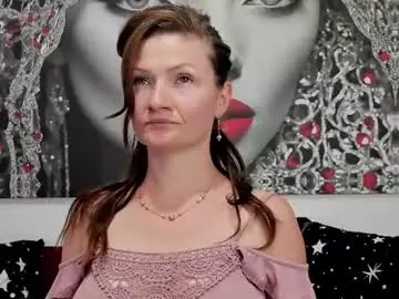 Chaturbate Live Sex of illegalbeauty87