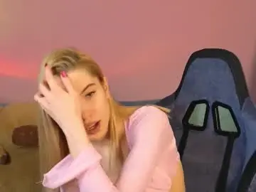 Chaturbate Live Sex Cam of _capybara0_0