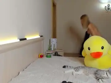 Chaturbate Adult Video Chat of _capybara0_0