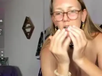 Chaturbate Nude Webcam of jasminedaze888