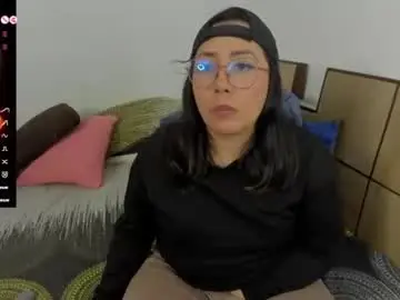 Chaturbate Adult Webcam of ella_harry