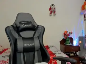 Chaturbate Live Porn of esmeralda_milf1