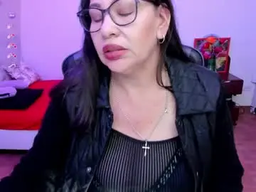 Chaturbate Sex Cam of esmeralda_milf1