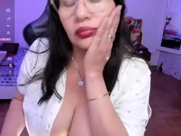 Chaturbate Best live sex cam show of esmeralda_milf1