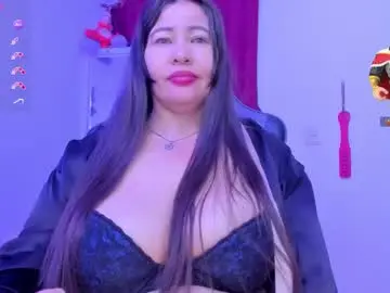 Chaturbate Free Porn Cam of esmeralda_milf1