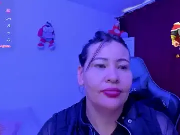 Chaturbate Adult Webcams of esmeralda_milf1