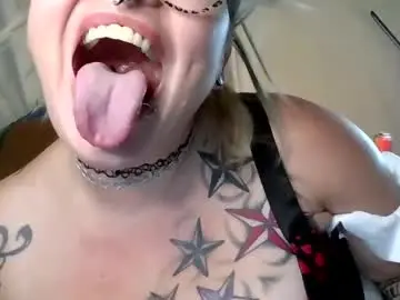 Chaturbate Watch Live Sex Cams of moonpulseraven