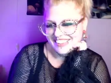 Chaturbate Live Porn of moonpulseraven