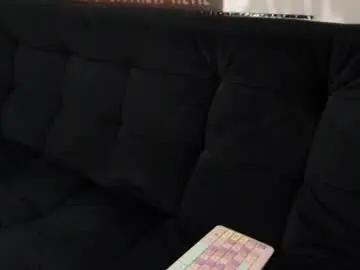 Chaturbate Watch Live Sex Cams of myrandafliiers