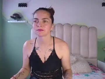 Tattoo milf cams