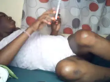 Chaturbate Live Sex of sexxy_curvy23