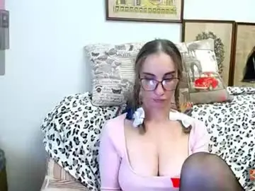 Chaturbate Live Porn of squirtyeleanor