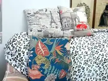 Chaturbate Live Porn of squirtyeleanor