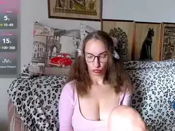 Chaturbate Watch Live Sex Cams of squirtyeleanor