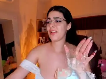 Chaturbate Nude Webcam of _niah_