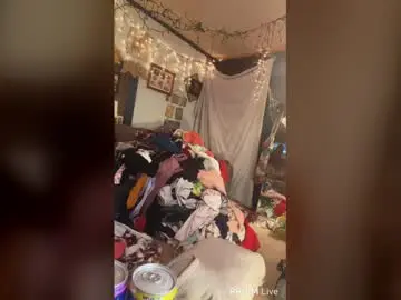 Chaturbate Nude Webcam of megatinyyy