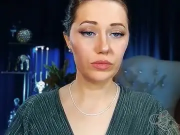 Chaturbate Free Porn Cam of missbeverlymills