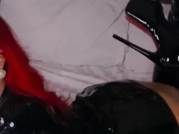 Chaturbate Free Porn Cam of emmelyn_