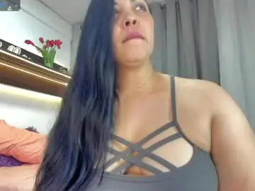 Chaturbate Adult Video Chat of latinlove_sexygirls