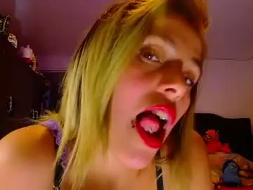 Chaturbate Live Sex Cam of lacolombiana_bitch
