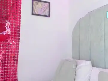 Chaturbate Best live sex cam show of camilamonroee