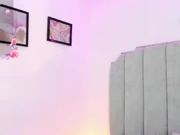 Chaturbate Watch Live Sex Cams of camilamonroee