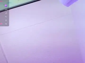 Chaturbate Live Sex of ema_louisx