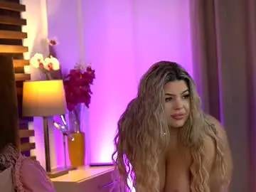 Chaturbate Watch Live Sex Cams of sophieboobsx