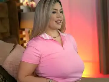 Chaturbate Live Sex Cam of sophieboobsx