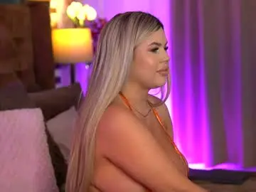 Chaturbate Sex Chat of sophieboobsx
