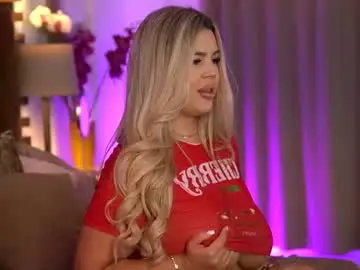 Chaturbate Adult Webcam of sophieboobsx