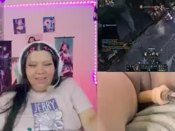 Chaturbate Free Porn Cam of crystal_velvet01