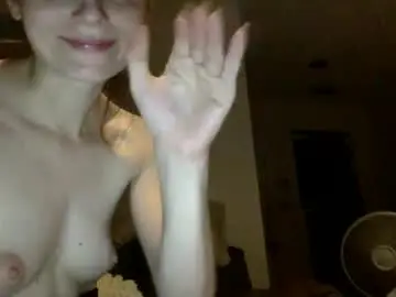 Chaturbate Live Sex Cam of luci_layne