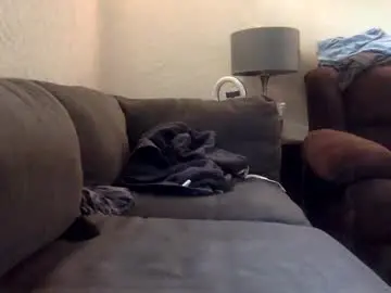 Chaturbate Live Sex Cam of milfsfreaky69