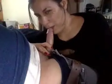 Chaturbate Free Live Porn of milfsfreaky69