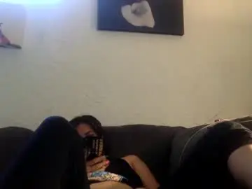 Chaturbate Live Sex Cam of milfsfreaky69